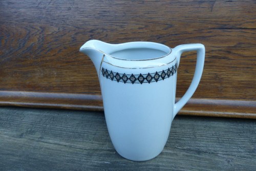 Odpolední káva...porcelánová mléčenka