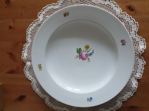 Květy na talíři - porcelán