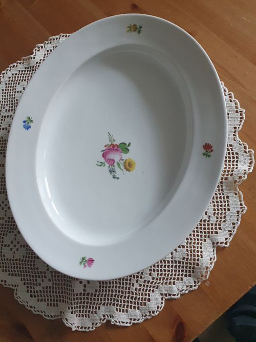 Květiny na ovále - porcelán
