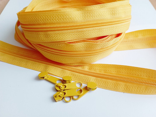 Zip spirálový 5 mm metráž + jezdce typu POL