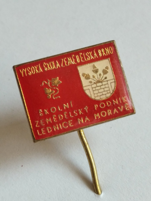 Odznak - Školní zemědělský podnik Lednice