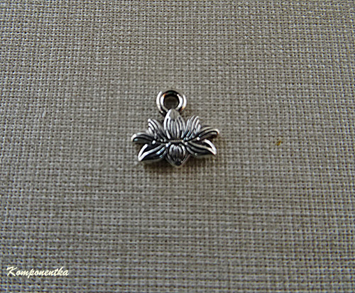Přívěsek květ lotosu 11x11mm 1 kus