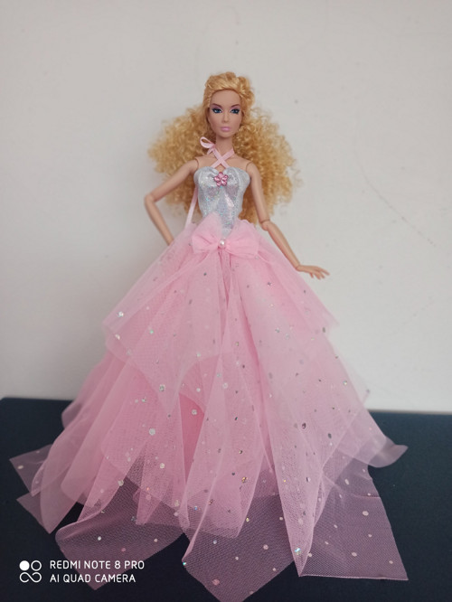 Šaty pro Barbie — foto 1