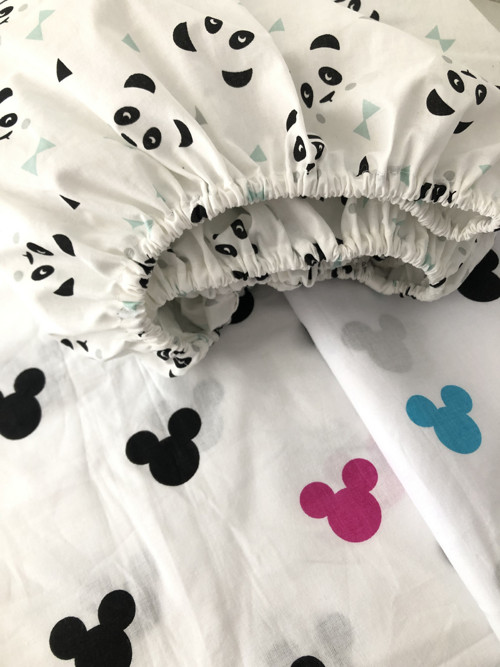 Panda, Mickey prosteradla, 3x