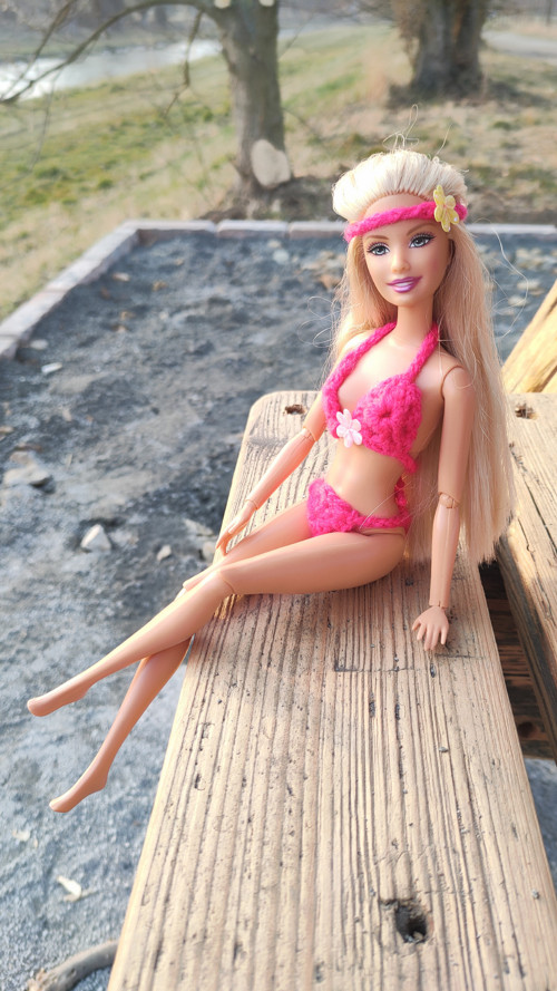 Háčkované plavečky s čelenkou pro barbie — foto 1