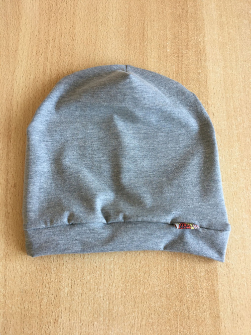 Tenká čepka šedá — foto 1