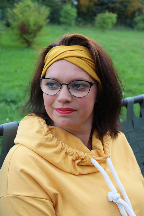 Čelenka " mustard " jednobarevná