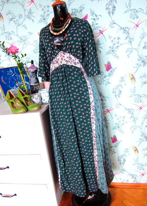 Šaty boho hippie lahvově zelené — foto 1