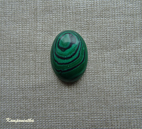 Kabošon polodrahokamu Malachit 13x18mm 1kus