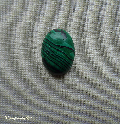 Kabošon polodrahokamu Malachit 13x18mm 1kus