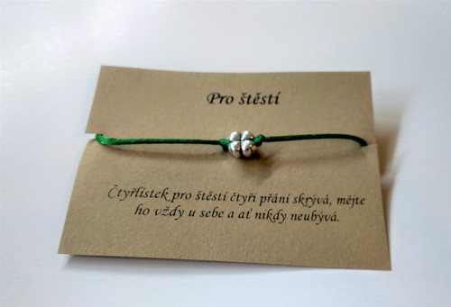 Náramek se čtyřlístkem pro štěstí