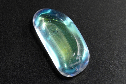 Křišťál duhová aura 3,9 cm — foto 1
