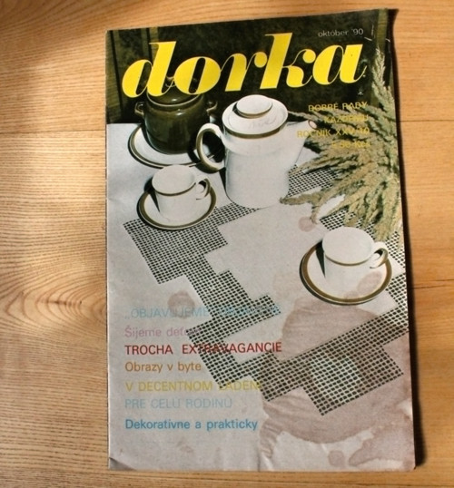 Dorka 10/1990