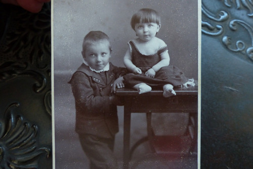 Sourozenci ...stará kabinetní fotografie