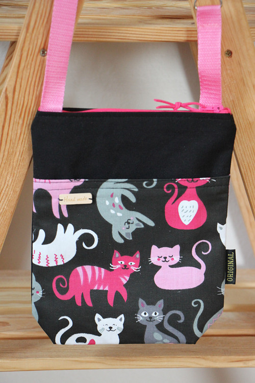 Crossbody kočky růžové