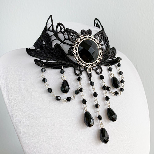 Lady in Black — foto 1