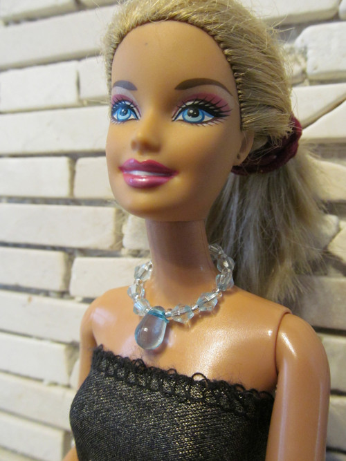 Náhrdelník pro Barbie - světlý tyrkys 4