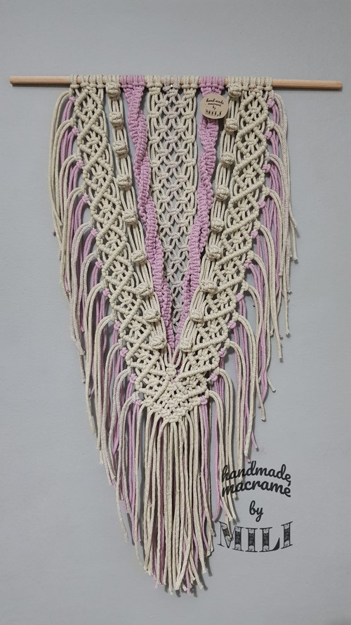 Macramé dekorace ČERVÁNKY