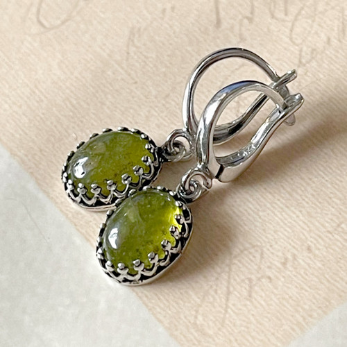 Stříbrné náušnice AG925 s peridotem - olivínem