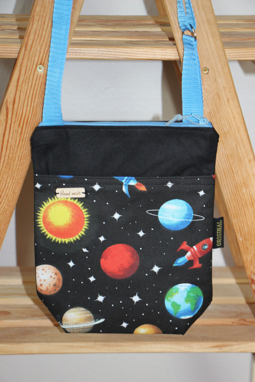 Crossbody kosmos