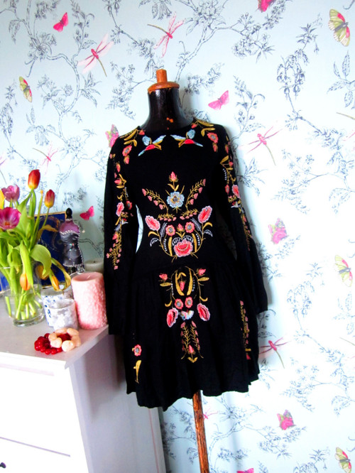 Šaty Frida folklórní boho vyšívané — foto 1