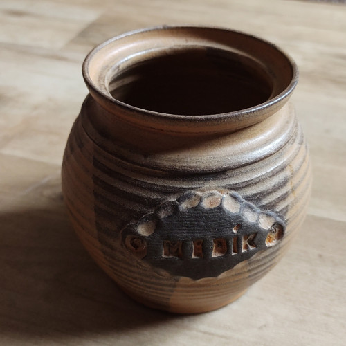Buclík na med
