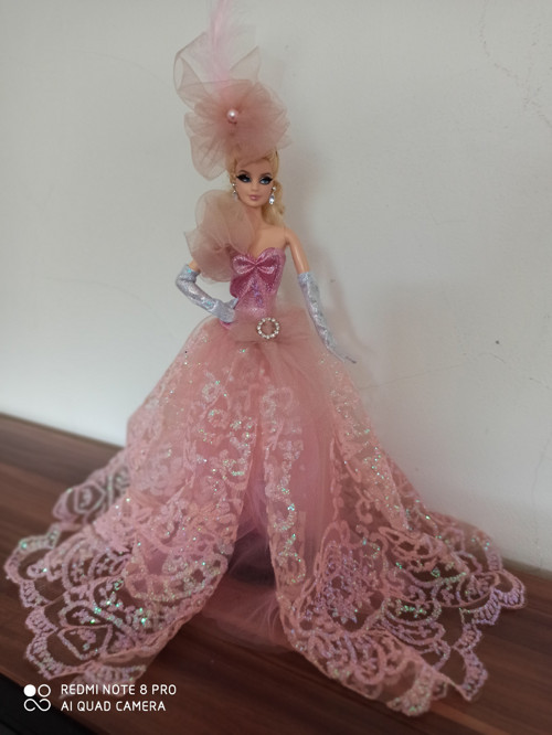 Šaty pro Barbie — foto 1