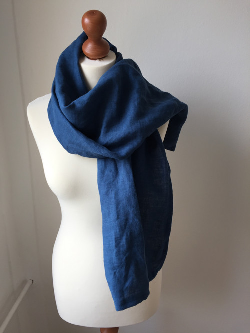 Lněný šál Navy Washed
