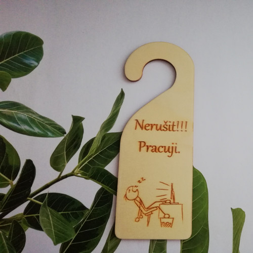 Visačka na dveře - Nerušit - pracuji — foto 1
