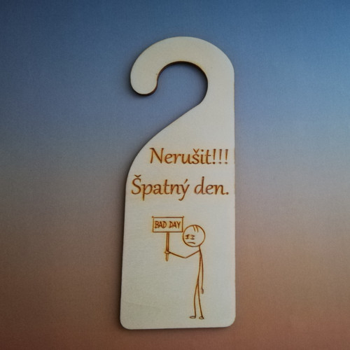 Visačka na dveře - Nerušit - špatný den
