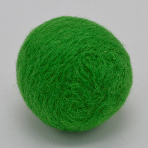 Plstěná kulička MERINO - zelená jasná (Ø4cm)