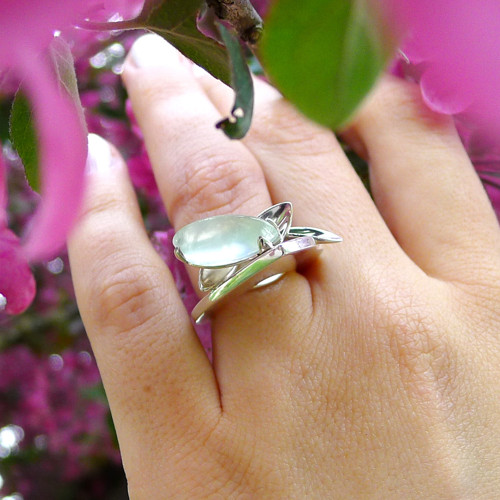 Emerge (prehnite) — foto 1