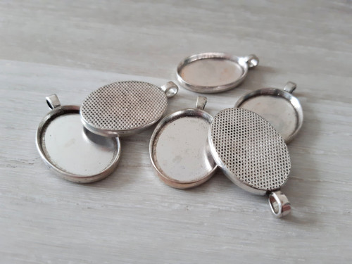 Oválné lůžko - 21,5x29 mm - starostříbrné - 1 ks