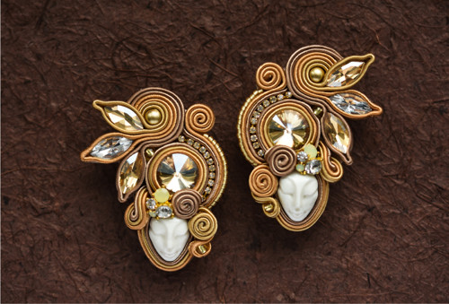 Kráľovná slnečného svitu soutache náušnice