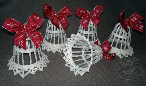 Zvonek BÍLOSTŘÍBRNÝ 6 cm