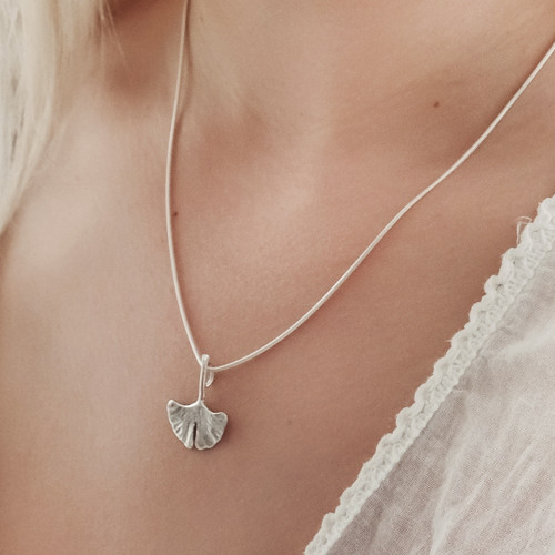 Náhrdelník Gingko (Ag 925/1000) 42 cm