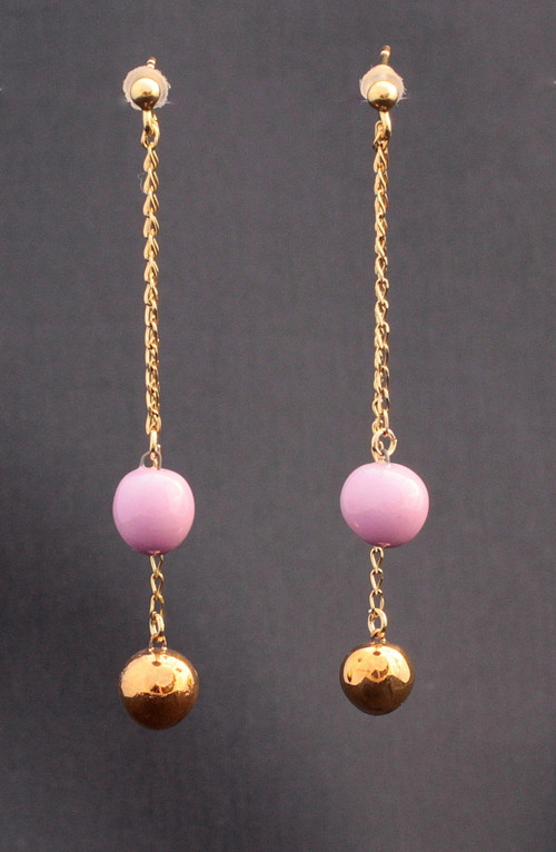 Earring I.
