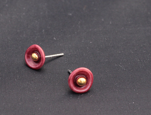 Earring I.