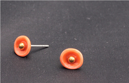 Earring I.