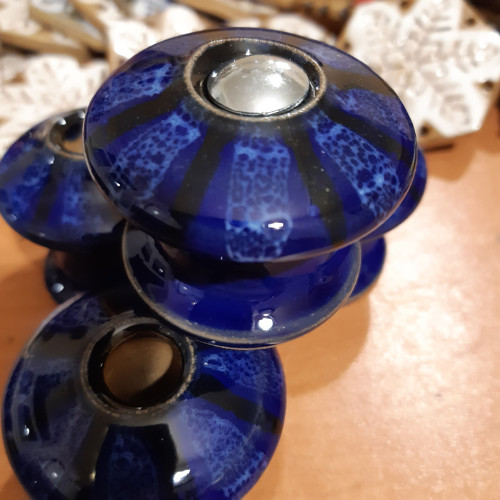 Knopky, úchytky na šuplík — foto 1