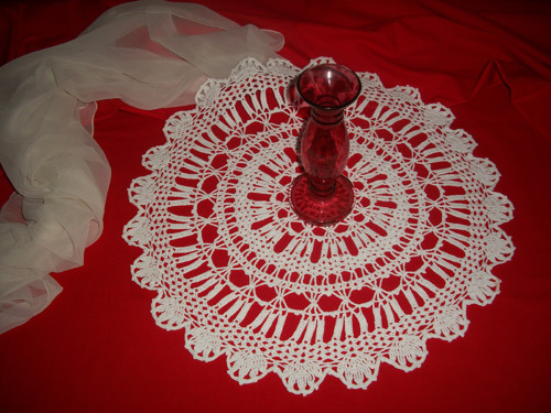 Ubrusy - háčkované, průměr 50 cm — foto 1