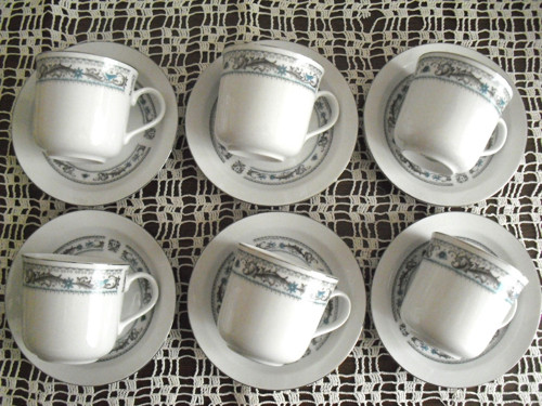 Servírovací porcelánová KÁVOVÁ SOUPRAVA • China