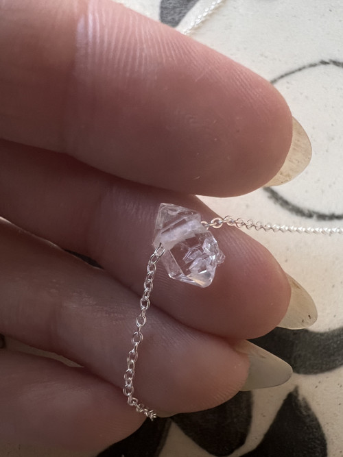 Řetízek s mini křišťálem — foto 1