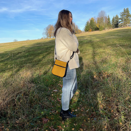 Kabelka Mogan "Black Strip" Yellow