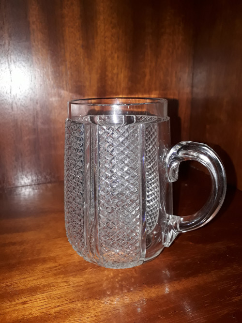 Broušená sklenice na pivo 350ml