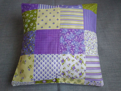 Polštář fialový patchwork