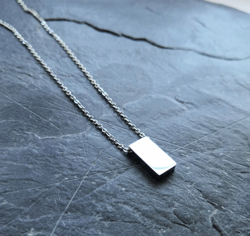 Ocelový náhrdelník*kvádřík*minimalistický