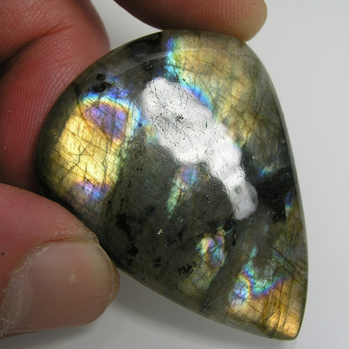 Labradorit, Kanada, 113,83 ct., 48,4x37,1x8,4 mm