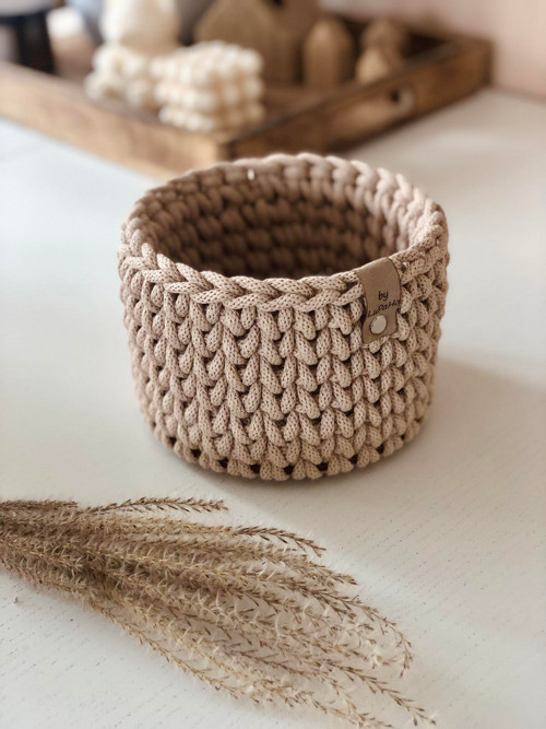 Háčkovaný košíček kulatý 15cm béžový