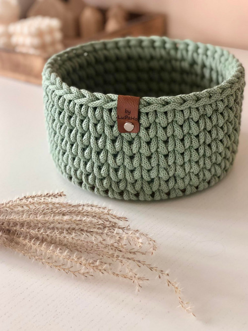 Háčkovaný košíček kulatý 20cm šalvějový